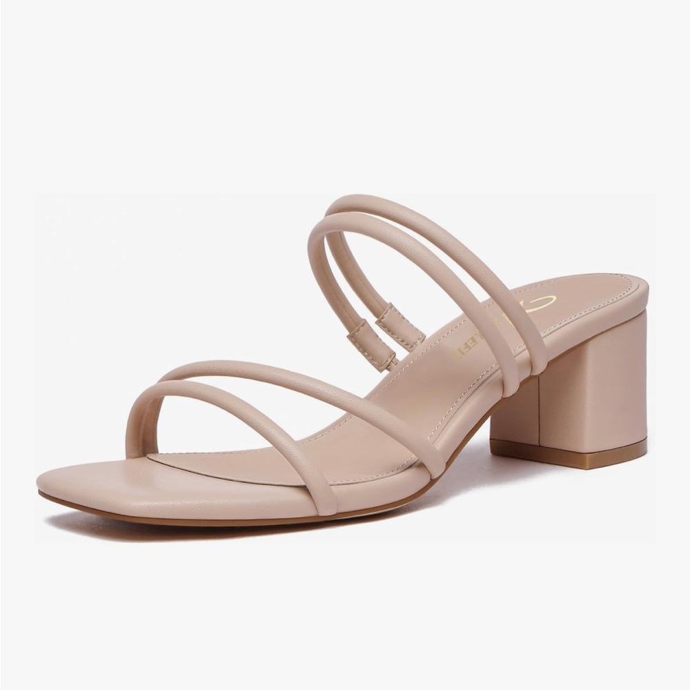 NIB Athlefit Nude Strappy Block Heel Sandals, Size 8.5